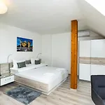 בית הארחה Dobo Vendeghaz 3*