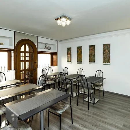 Dobo Vendeghaz Πανσιόν 3*